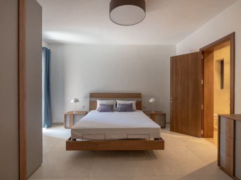 3 bed Apartment For Rent in Sliema, Sliema - thumb 8