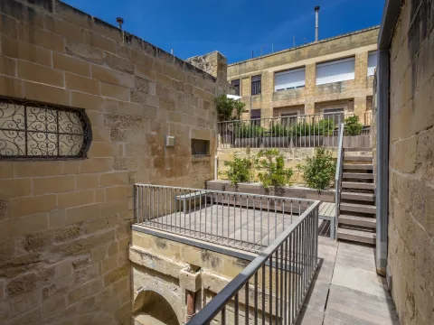 6 bed Palazzo For Rent in Valletta, Valletta - thumb 13
