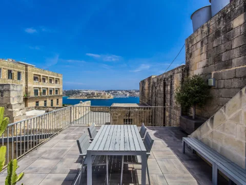 6 bed Palazzo For Rent in Valletta, Valletta - thumb 16