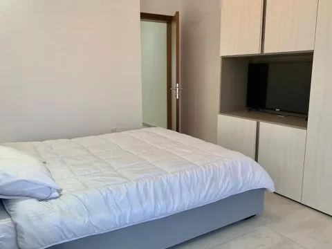 2 bed Apartment For Rent in Sliema, Sliema - thumb 15