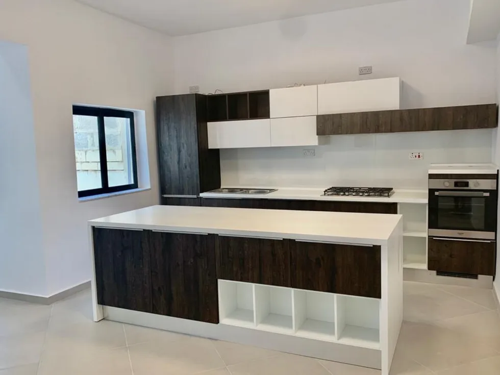 3 bed Apartment For Rent in Sliema, Sliema - thumb 7