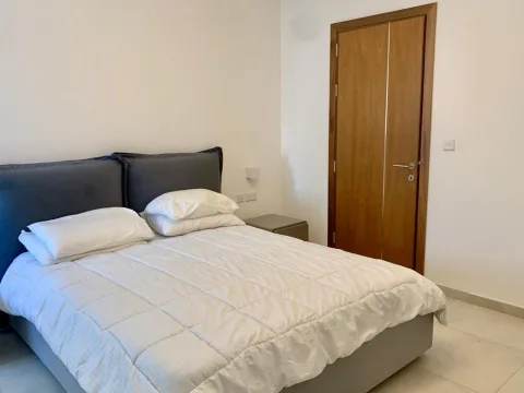 2 bed Apartment For Rent in Sliema, Sliema - thumb 8