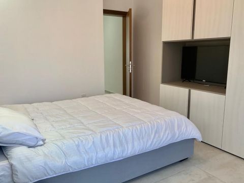 2 bed Apartment For Rent in Sliema, Sliema - thumb 15