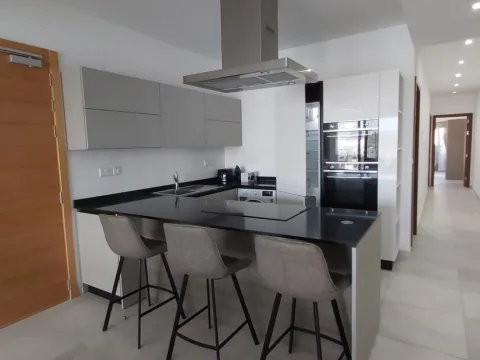 3 bed Apartment For Rent in Sliema, Sliema - thumb 7