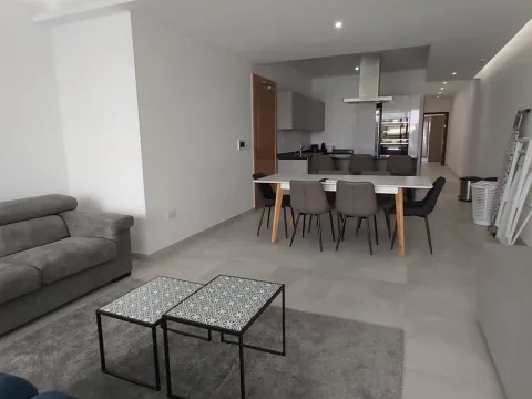 2 bed Apartment For Rent in Sliema, Sliema - thumb 6