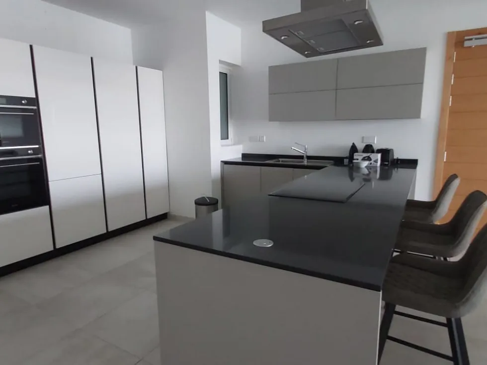 3 bed Apartment For Rent in Sliema, Sliema - thumb 10