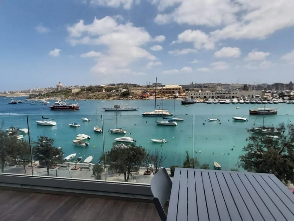 3 bed Apartment For Rent in Sliema, Sliema - thumb 4