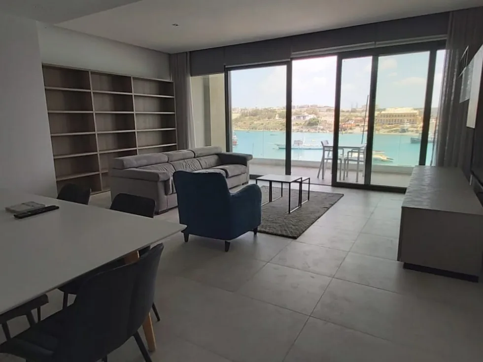 3 bed Apartment For Rent in Sliema, Sliema - thumb 7