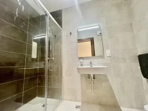 3 bed Apartment For Rent in Sliema, Sliema - thumb 7