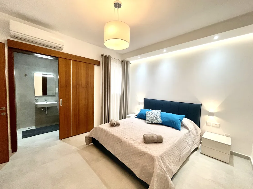 3 bed Apartment For Rent in Sliema, Sliema - thumb 10