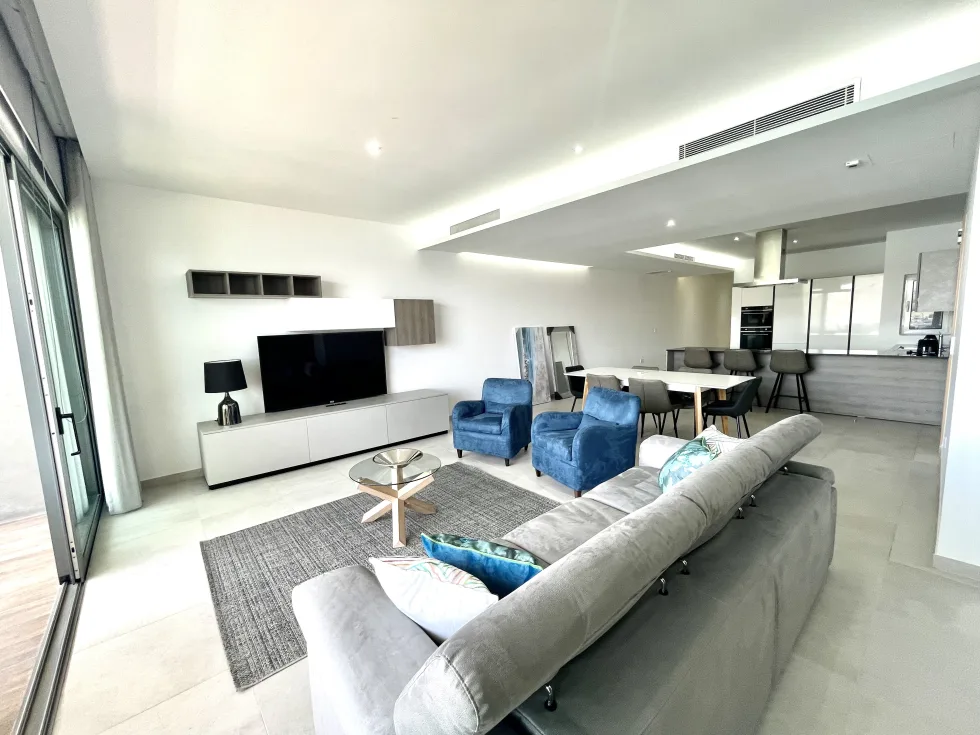 3 bed Apartment For Rent in Sliema, Sliema - thumb 2