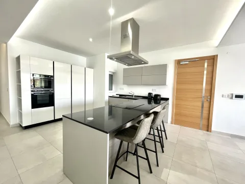 3 bed Apartment For Rent in Sliema, Sliema - thumb 6