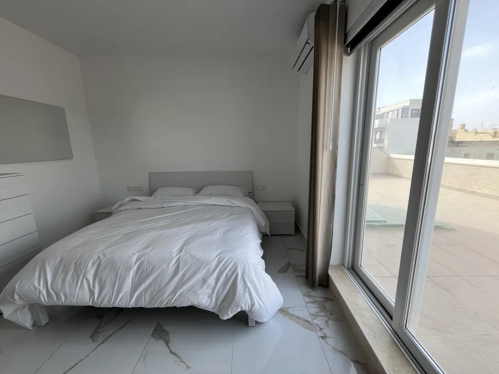 3 bed Penthouse For Rent in San Gwann, San Gwann - thumb 8