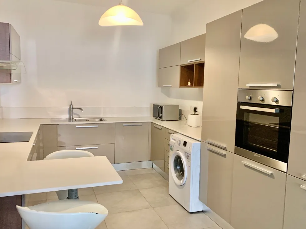 2 bed Apartment For Rent in Sliema, Sliema - thumb 10