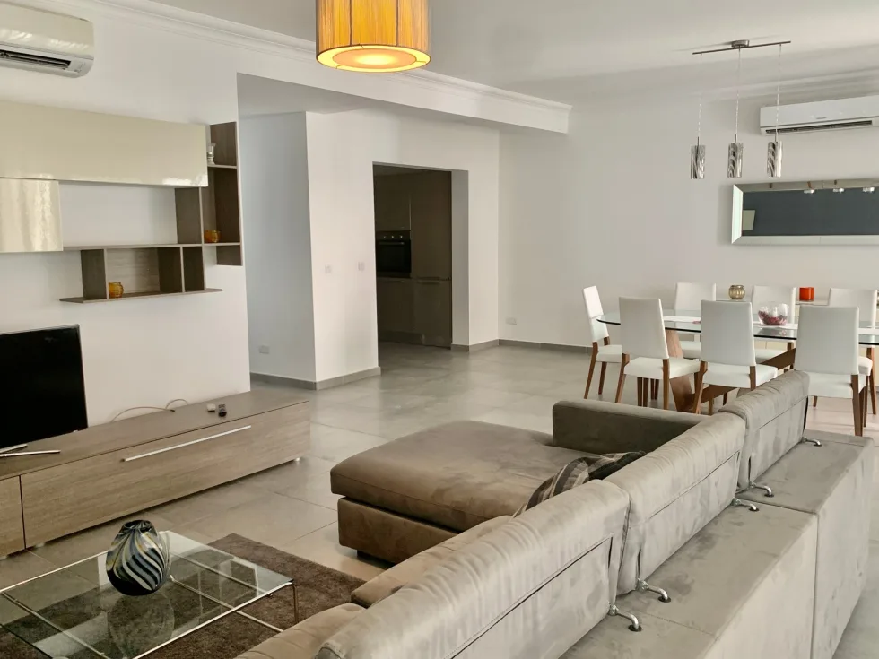 2 bed Apartment For Rent in Sliema, Sliema - thumb 8