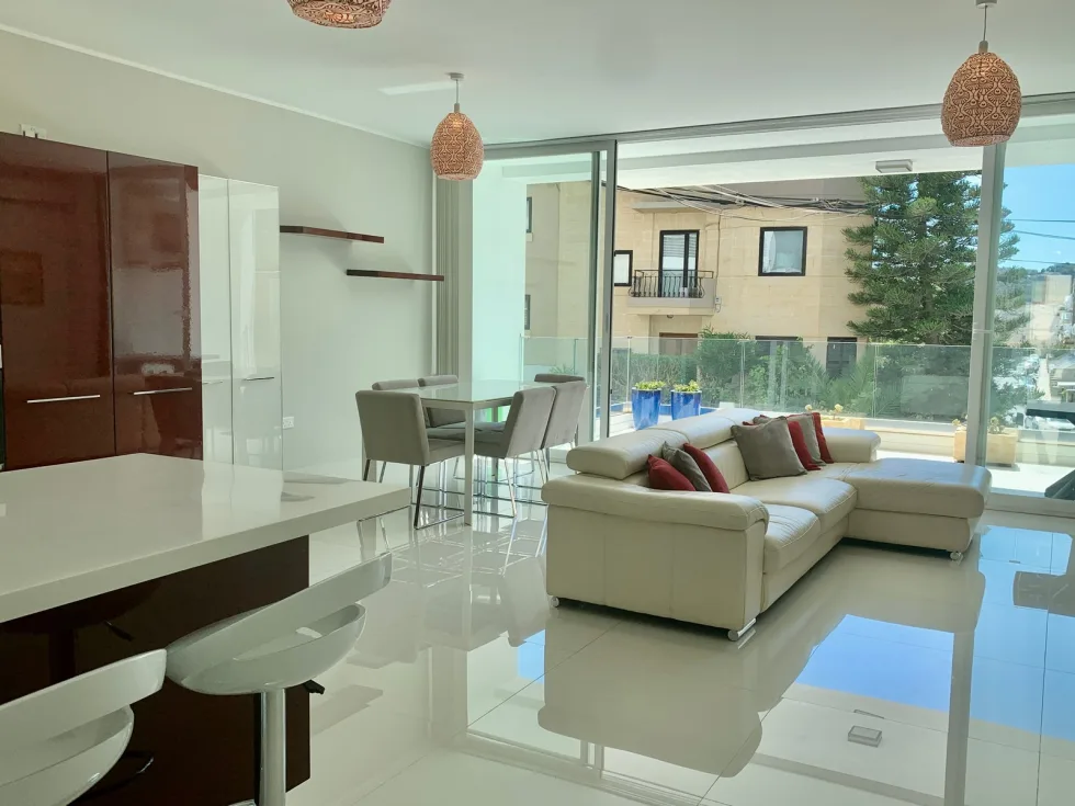3 bed Apartment For Rent in Swieqi, Swieqi - thumb 2