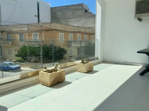 3 bed Apartment For Rent in Swieqi, Swieqi - thumb 4