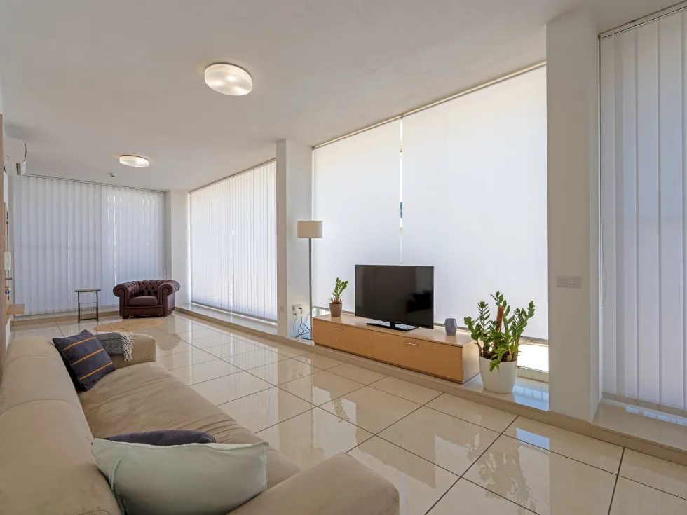 2 bed Penthouse For Rent in Gzira, Gzira - thumb 6
