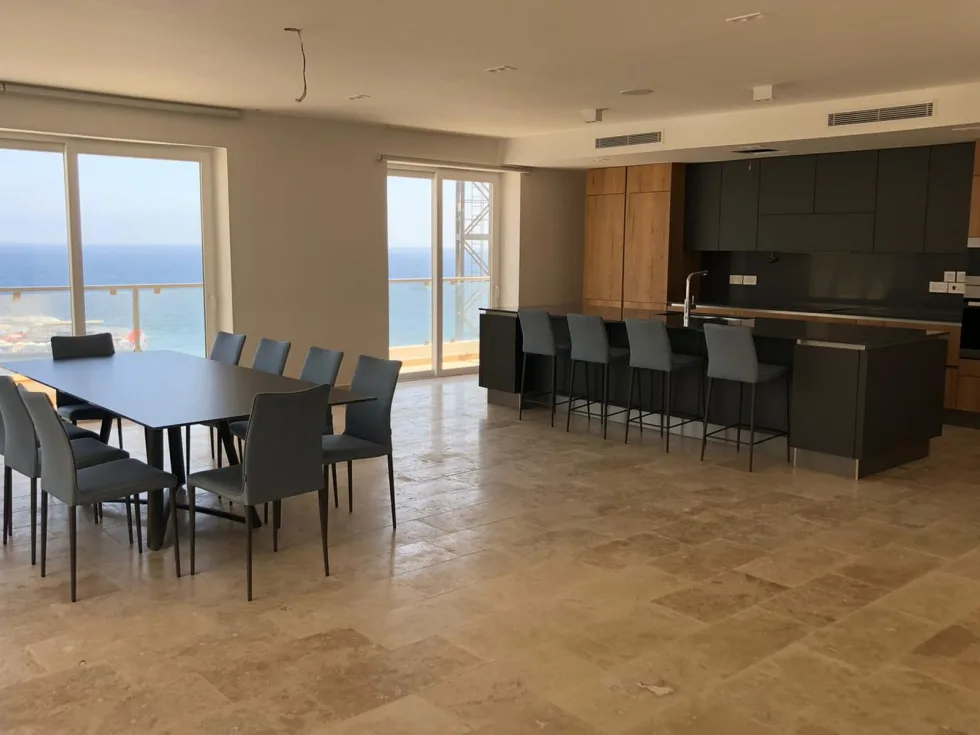 3 bed Apartment For Rent in Sliema, Sliema - thumb 1
