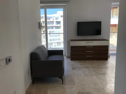 3 bed Apartment For Rent in Sliema, Sliema - thumb 9