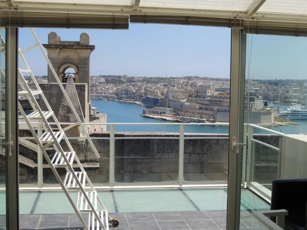 2 bed Town House For Rent in Valletta, Valletta - thumb 1