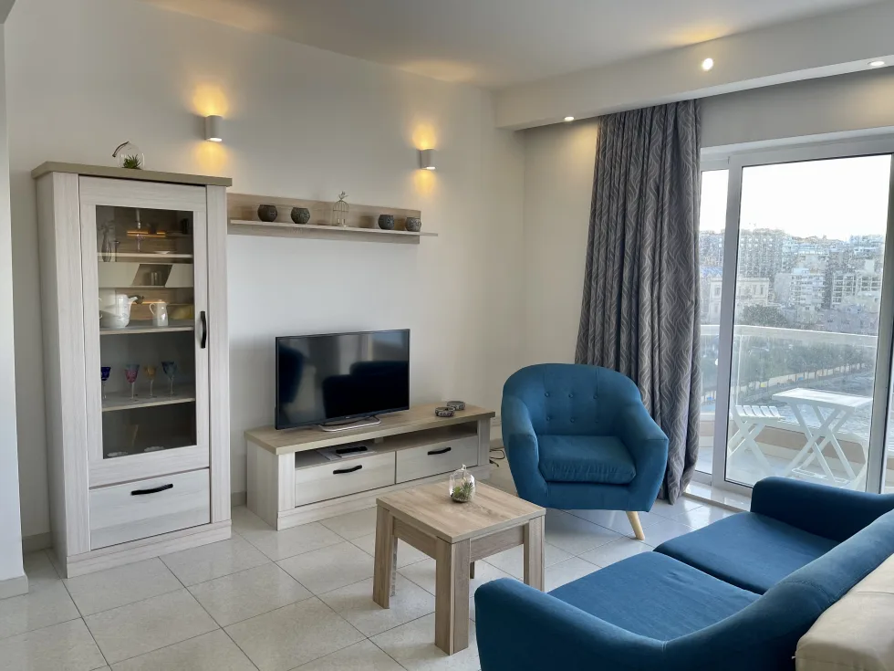 2 bed Apartment For Rent in Sliema, Sliema - thumb 6