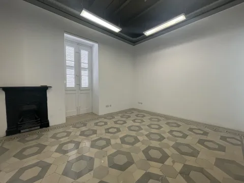 0 bed Office For Rent in Sliema, Sliema - thumb 8