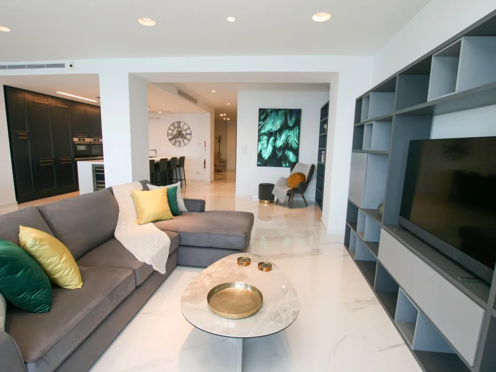 3 bed Apartment For Rent in Sliema, Sliema - thumb 7