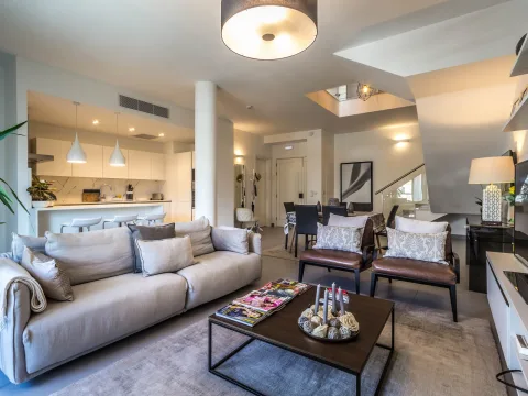 3 bed Apartment For Sale in St Julian's, St Julian's - thumb 2