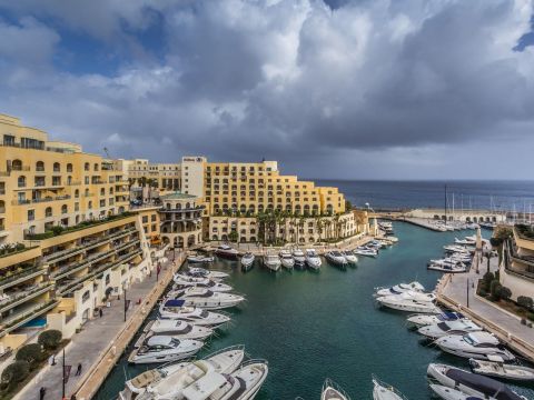 3 bed Apartment For Rent in St Julian's, St Julian's - thumb 1