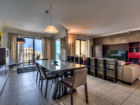 3 bed Apartment For Rent in St Julian's, St Julian's - thumb 2