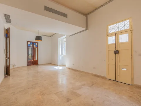 0 bed Office For Rent in Sliema, Sliema - thumb 1