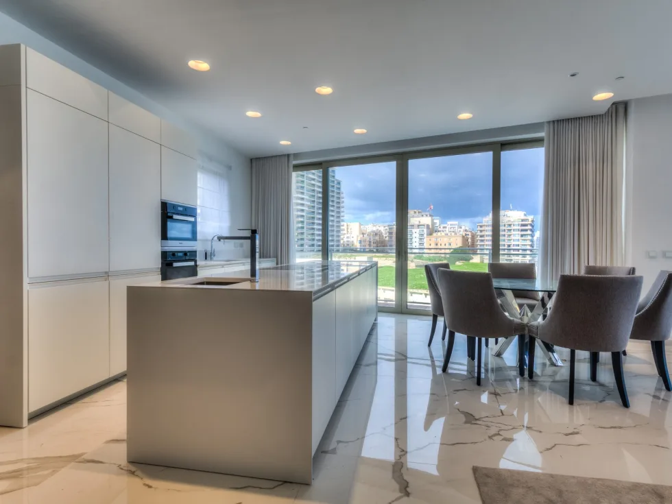 3 bed Apartment For Rent in Sliema, Sliema - thumb 4