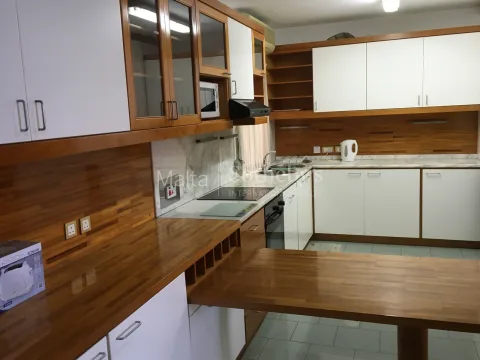 3 bed Apartment For Rent in Sliema, Sliema - thumb 8