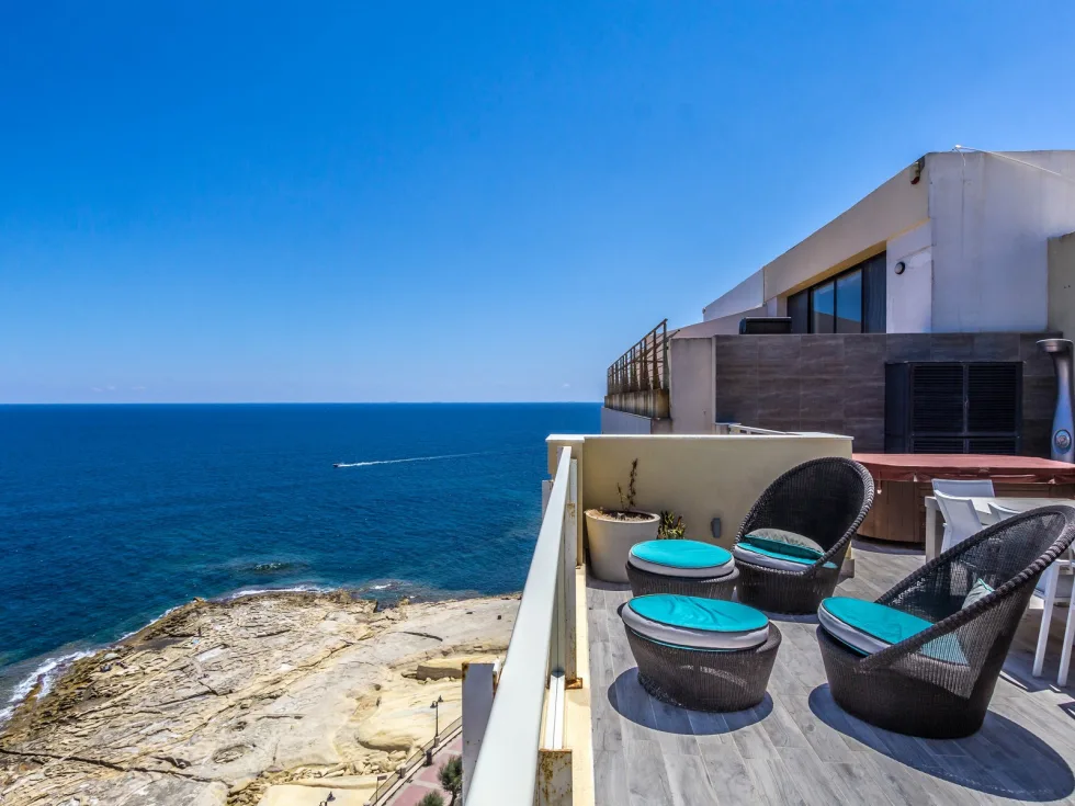3 bed Penthouse For Rent in Sliema, Sliema - thumb 4