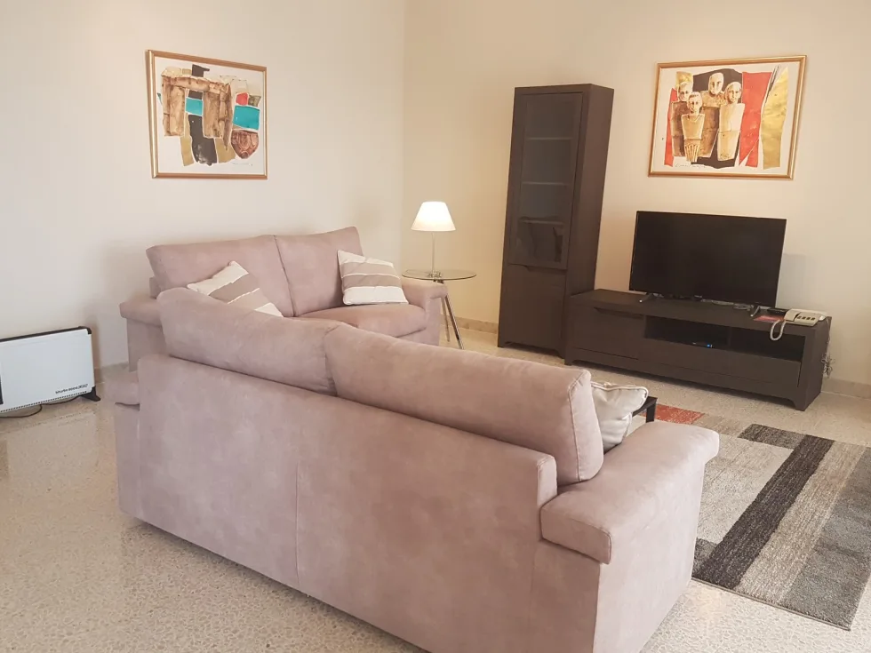 3 bed Apartment For Rent in Sliema, Sliema - thumb 2