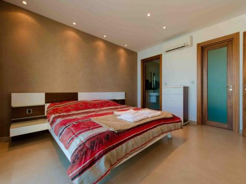 2 bed Apartment For Rent in St Julian's, St Julian's - thumb 7