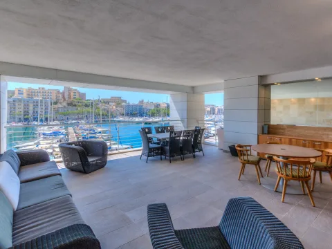 3 bed Apartment For Rent in Ta' Xbiex, Ta' Xbiex - thumb 1