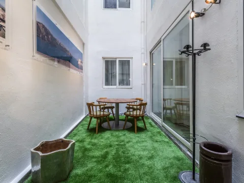 3 bed Apartment For Rent in Ta' Xbiex, Ta' Xbiex - thumb 14