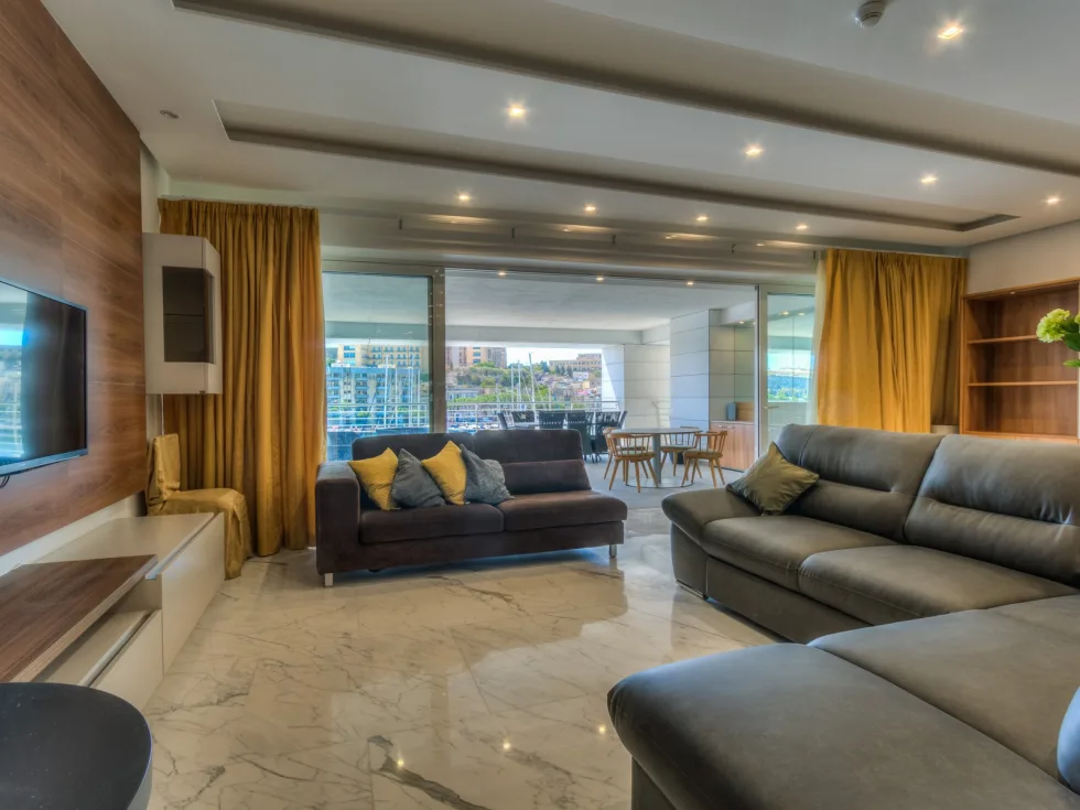 3 bed Apartment For Rent in Ta' Xbiex, Ta' Xbiex - thumb 3