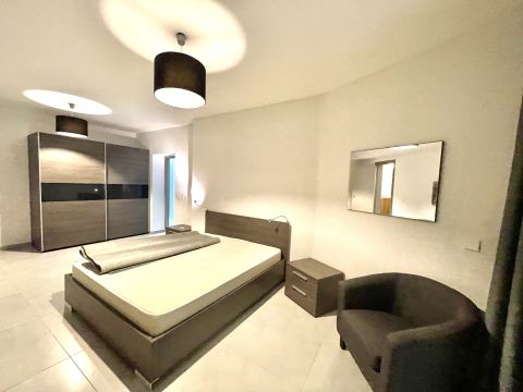 2 bed Apartment For Rent in Sliema, Sliema - thumb 7