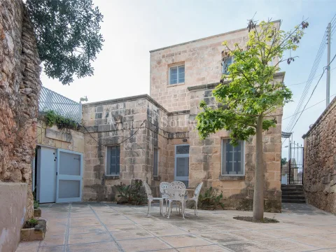 3 bed House of Character For Rent in Wardija, Wardija - thumb 3