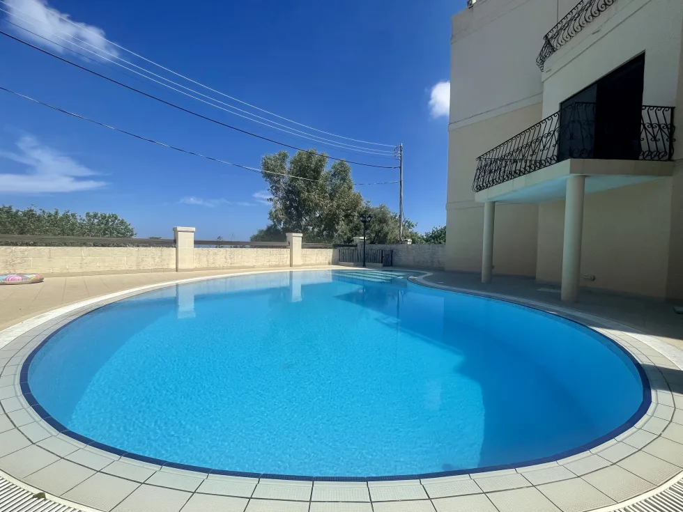 6 bed Villa For Rent in Madliena, Madliena - thumb 1