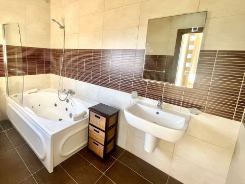 3 bed Villa For Rent in Madliena, Madliena - thumb 10