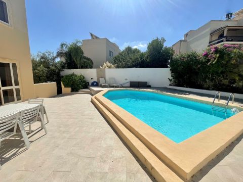 3 bed Villa For Rent in Madliena, Madliena - thumb 2
