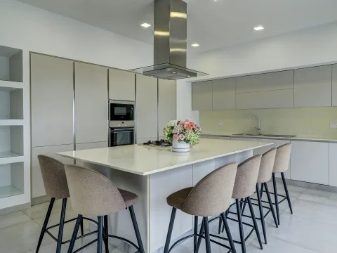 6 bed Villa For Rent in Naxxar, Naxxar - thumb 7