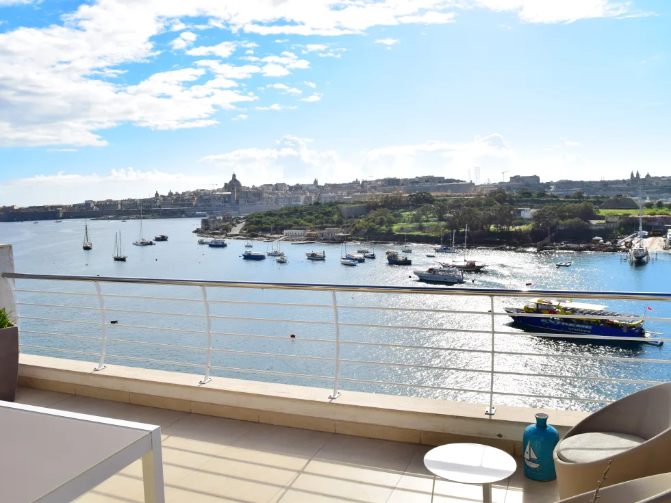 2 bed Penthouse For Rent in Sliema, Sliema - thumb 10