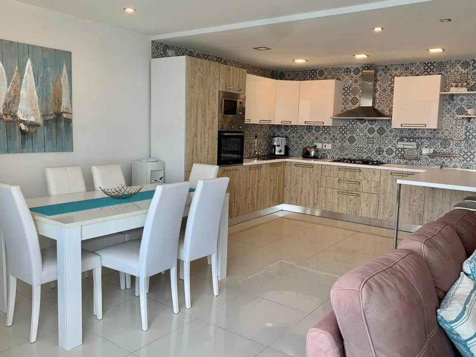 3 bed Apartment For Rent in Sliema, Sliema - thumb 10