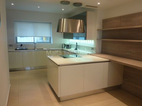 3 bed Apartment For Rent in Sliema, Sliema - thumb 4
