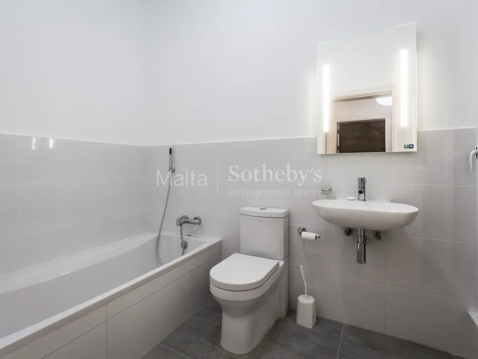 3 bed Apartment For Rent in Sliema, Sliema - thumb 6